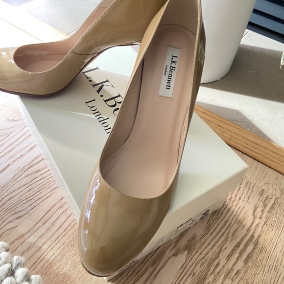 L.K. Bennett - Shilo Heel - Taupe Patent - Picture 3 of 5